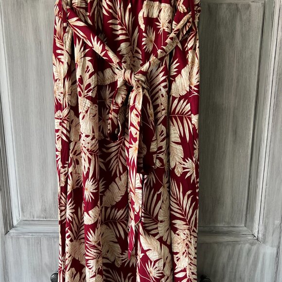 BLOOMCHIC Red and Cream Tropical Print Wrap V-Neck Split Hem Dress Size 20 - Picture 5 of 12